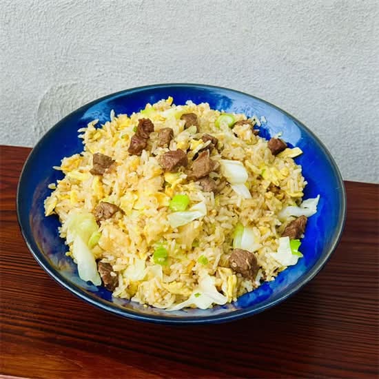 牛肉萝卜干蛋炒饭 Beef & Dried Radish Egg Fried Rice
